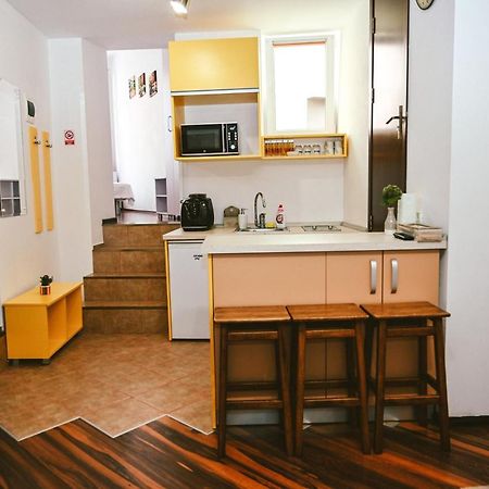 Cozy Apartment Brașov Exterior foto