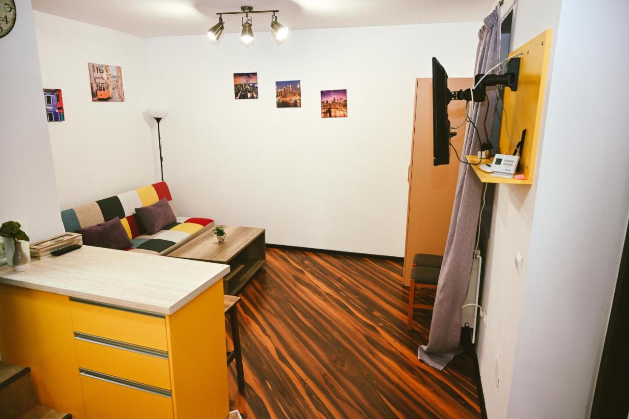 Cozy Apartment Brașov Exterior foto